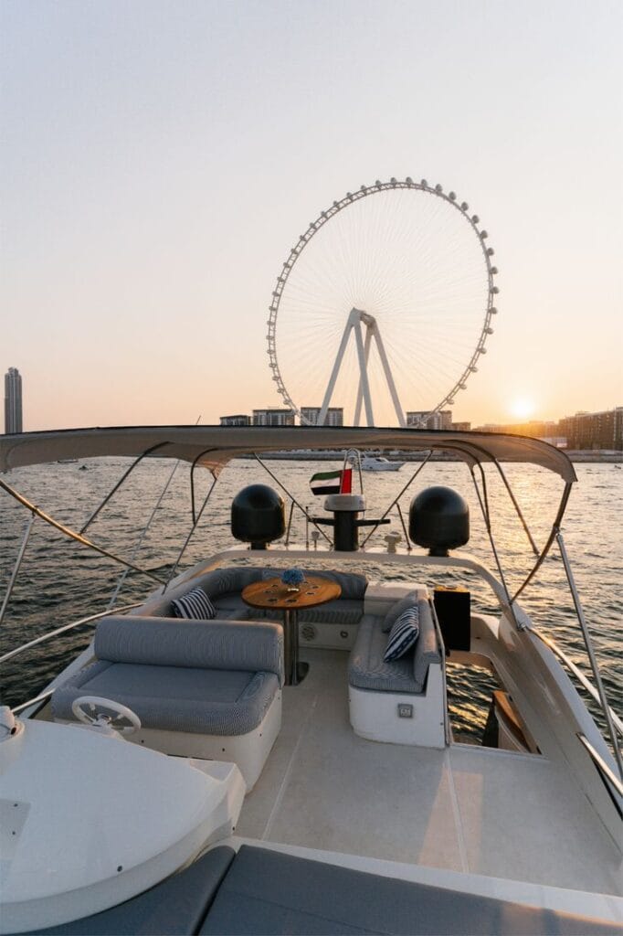 Yacht, Cruise Boat Tours
