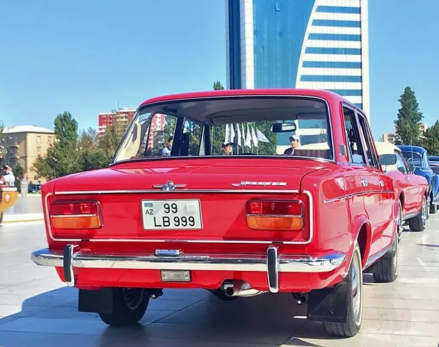 Private car for airport transfer service in Baku
